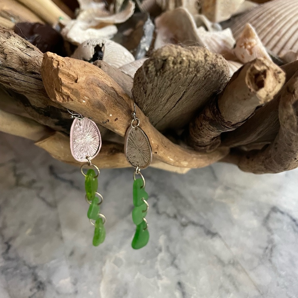 Sea Glass Handmade SeaGlass Chandelier Green Silver 3 inch New Gift Artisan - Picture 3 of 9